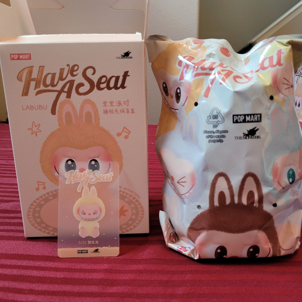 Have a Seat Labubu: SiSi (Bag Sealed)